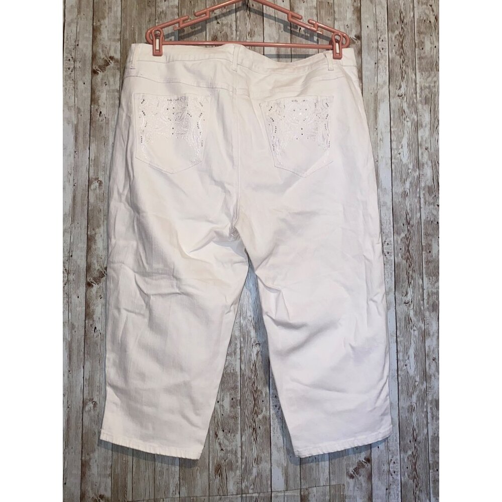 Women's Gloria Vanderbilt White Denim Cropped Capris Jeans 18W Slimming Effect - Picture 8 of 16